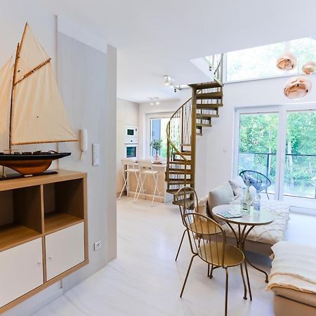 M&K Apartamenty Sailors Golden Yacht, Gdansk - Wyspa Sobieszewska Bagian luar foto
