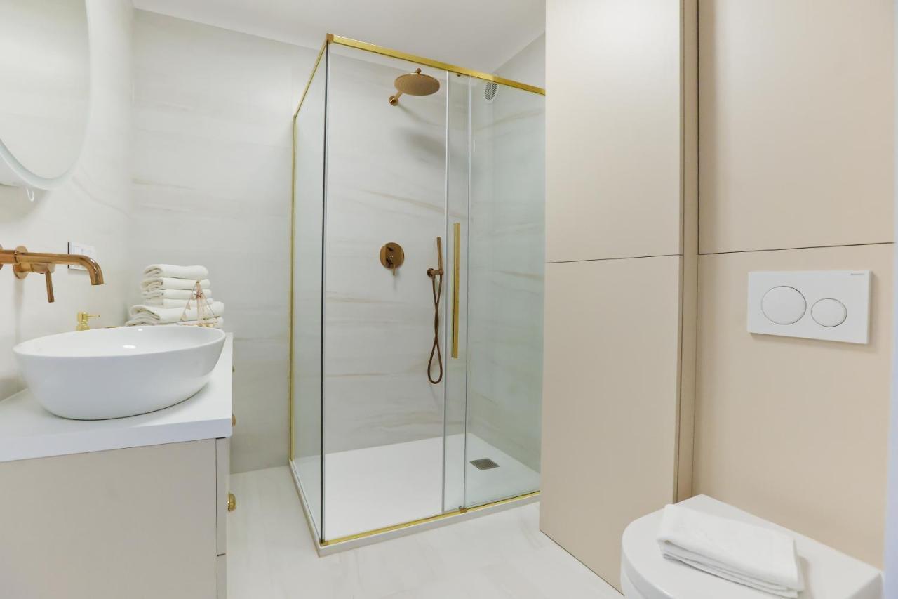 M&K Apartamenty Sailors Golden Yacht, Gdansk - Wyspa Sobieszewska Bagian luar foto