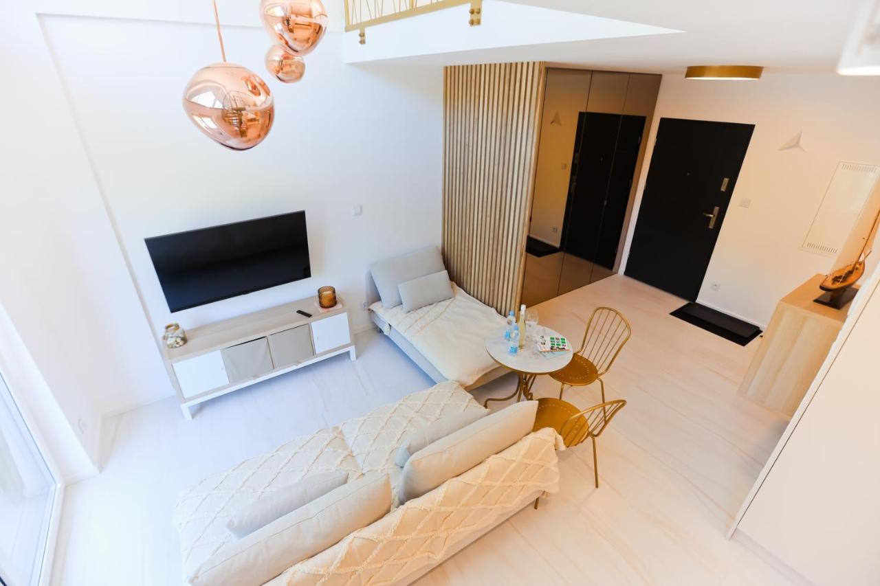 M&K Apartamenty Sailors Golden Yacht, Gdansk - Wyspa Sobieszewska Bagian luar foto
