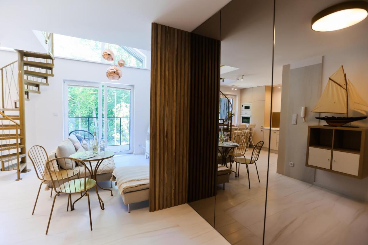 M&K Apartamenty Sailors Golden Yacht, Gdansk - Wyspa Sobieszewska Bagian luar foto