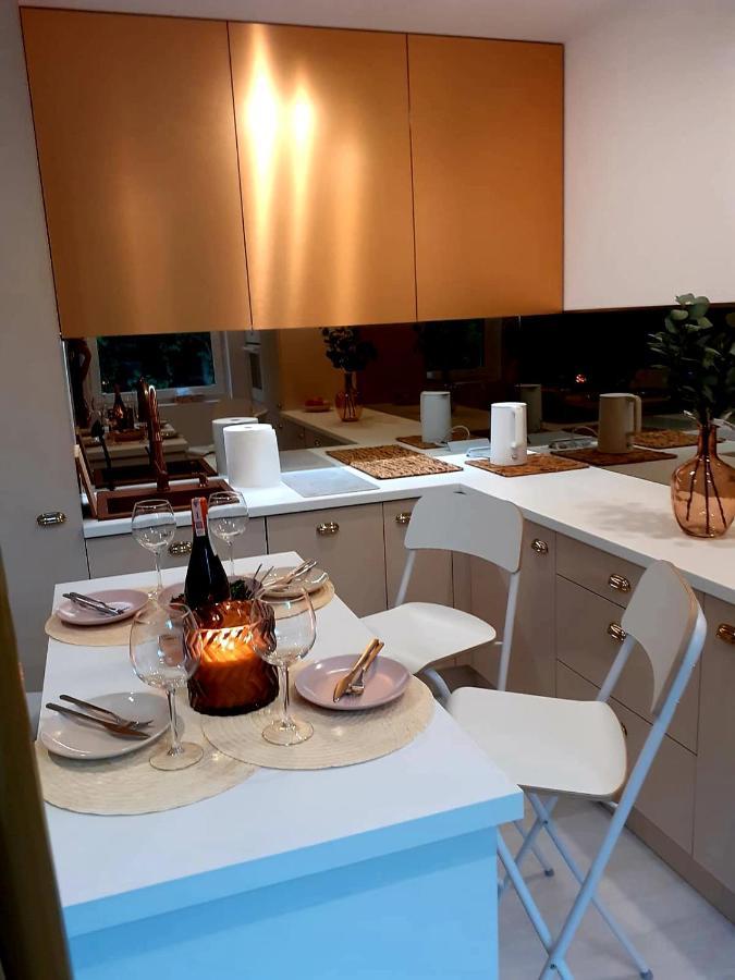M&K Apartamenty Sailors Golden Yacht, Gdansk - Wyspa Sobieszewska Bagian luar foto